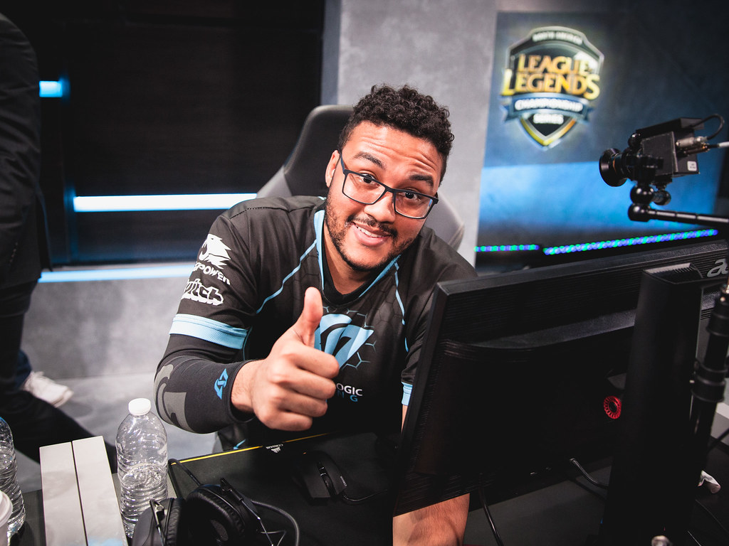 Counter Logic Gaming confirma la salida de Aphromoo del equipo