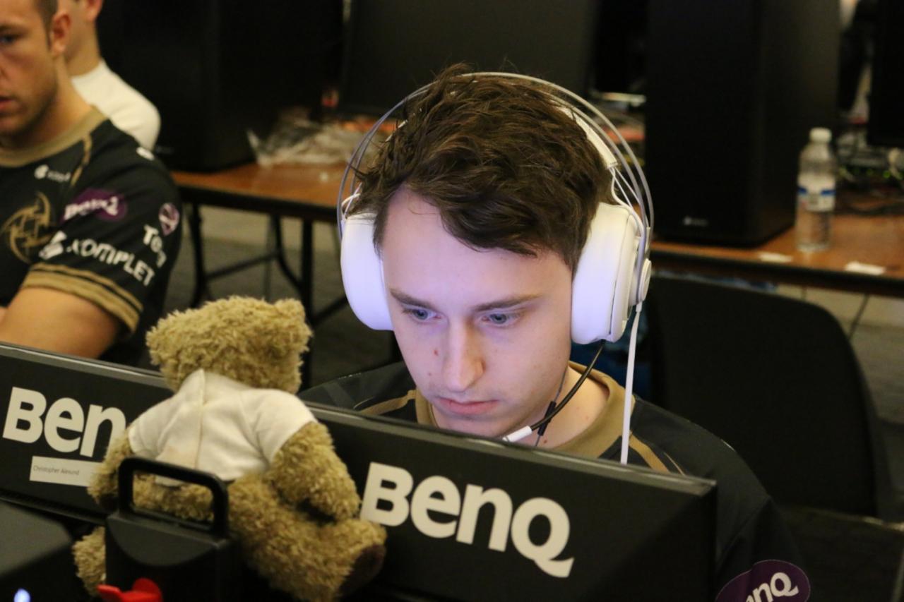 GeT_RiGhT le dice no a Cloud9
