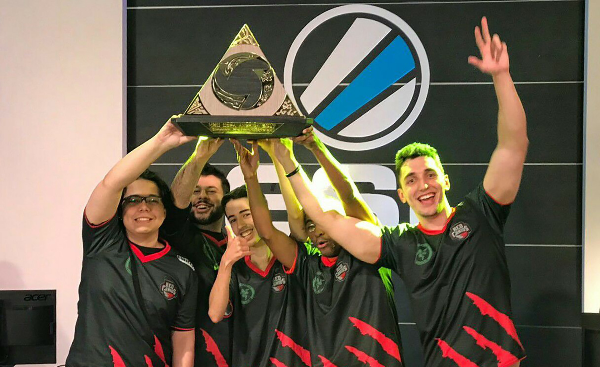 «Los Underdogs» ya pueden competir en la Open Division y la Premier League