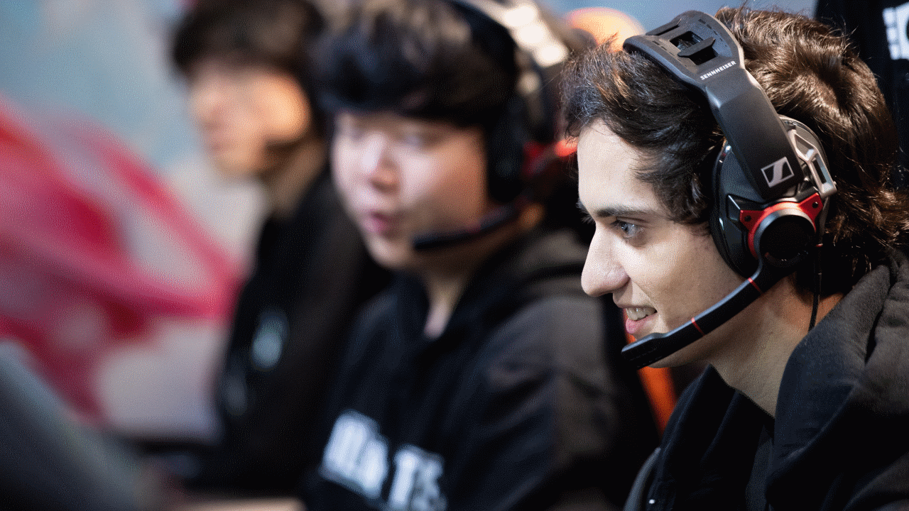 All Knights se mantiene en pelea por la punta y derrota a Pixel Esports Club