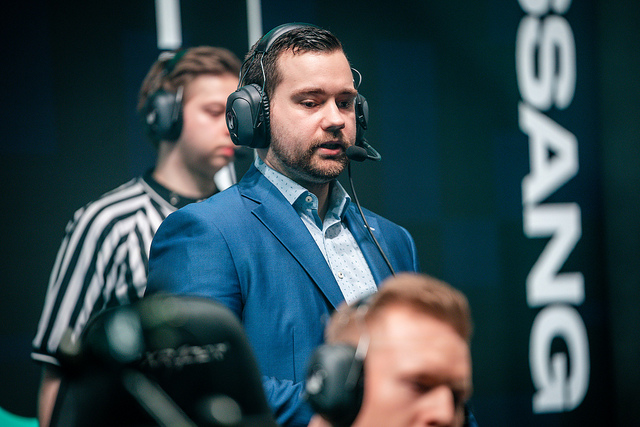 YoungBuck, entrenador de Fnatic LoL, dice que su equipo sufre del síndrome de TSM