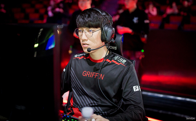 Tarzan sobre el backdoor ante SKT: «Pensamos que era la única opción para ganar»