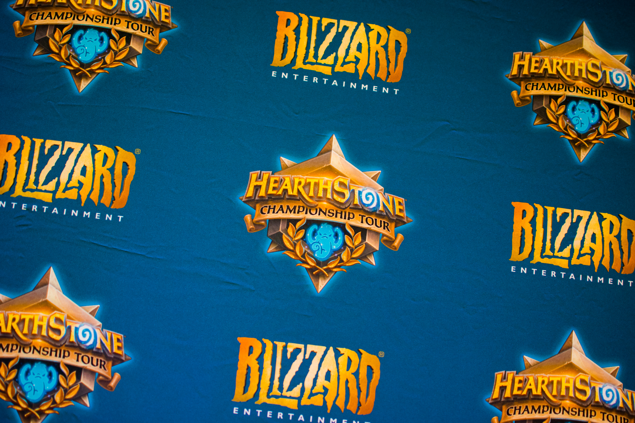 Hearthstone estará regalando paquetes de cartas por iniciar sesión durante el mundial