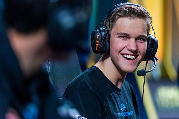 League of Legends: Lucas «Santorin» Larsen se une a Gold Coin United