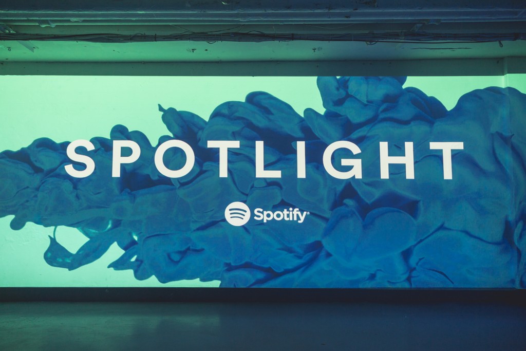 Spotify busca competir con Youtube y Apple con la función Spotlight