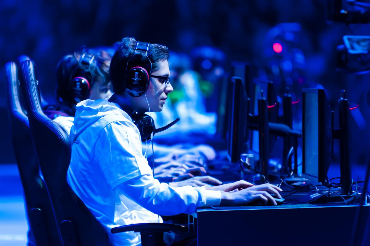 EA apuesta por los eSports y crea una nueva división competitiva