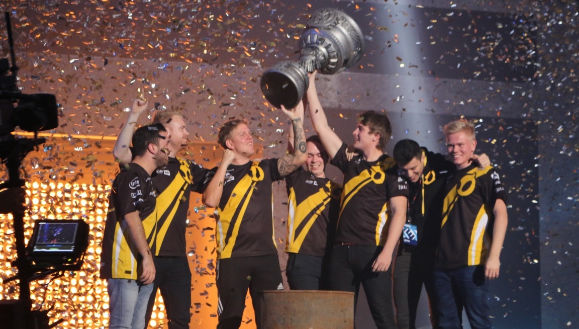 ¡Dignitas parte camino con su roster de CS:GO!