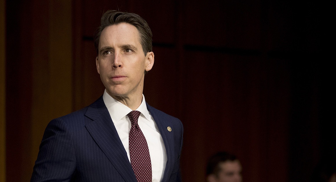 Senador de Estados Unidos anuncia proyecto que prohibirá microtransacciones