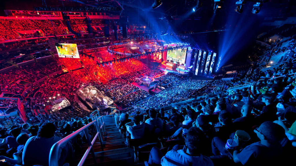 ¿Te gustan los eSports? SKGCL busca redactores y creadores de contenido para la sección de eSports
