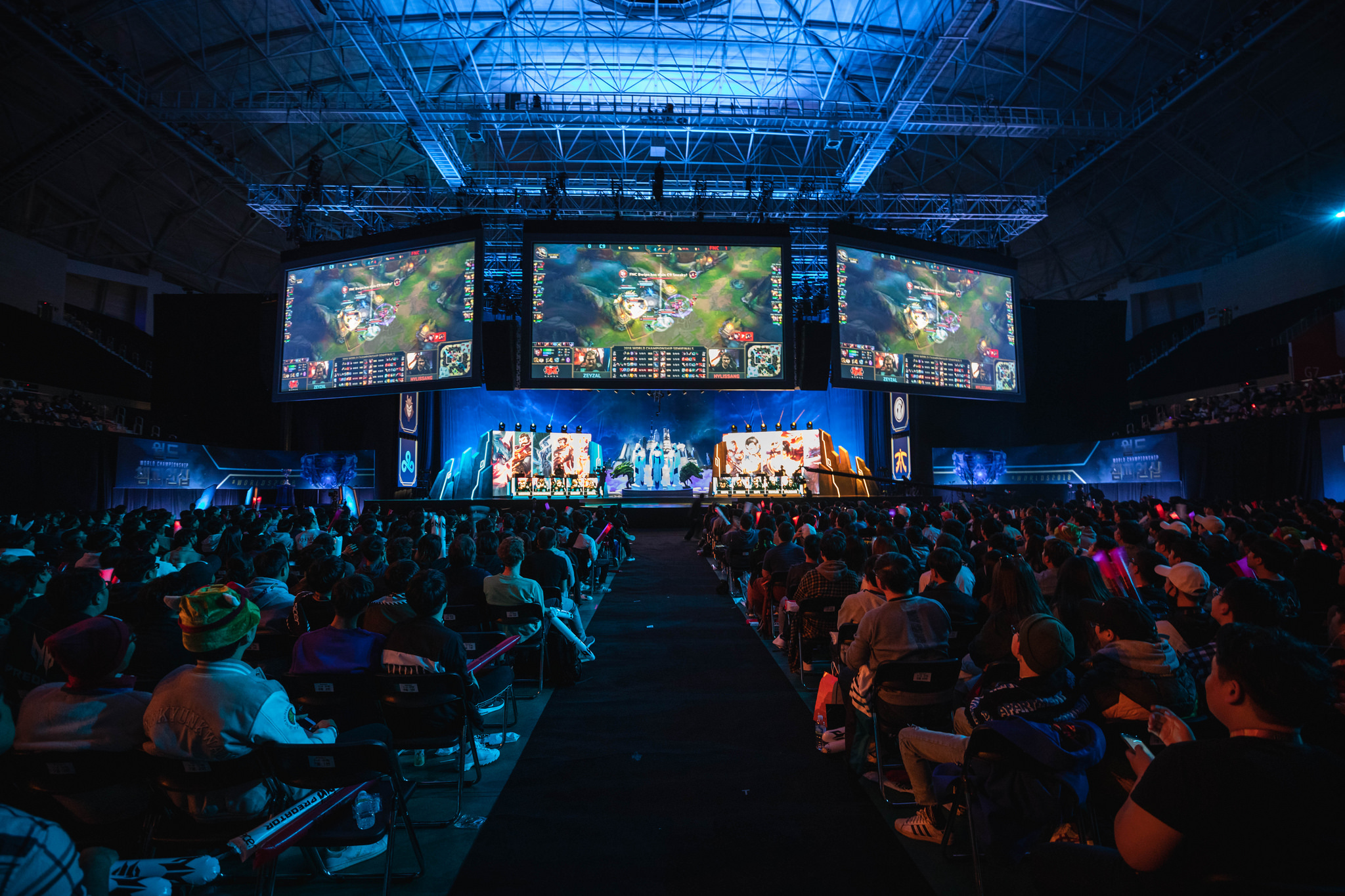 Fnatic se enfrentará a Invictus Gaming en la final de Worlds 2018