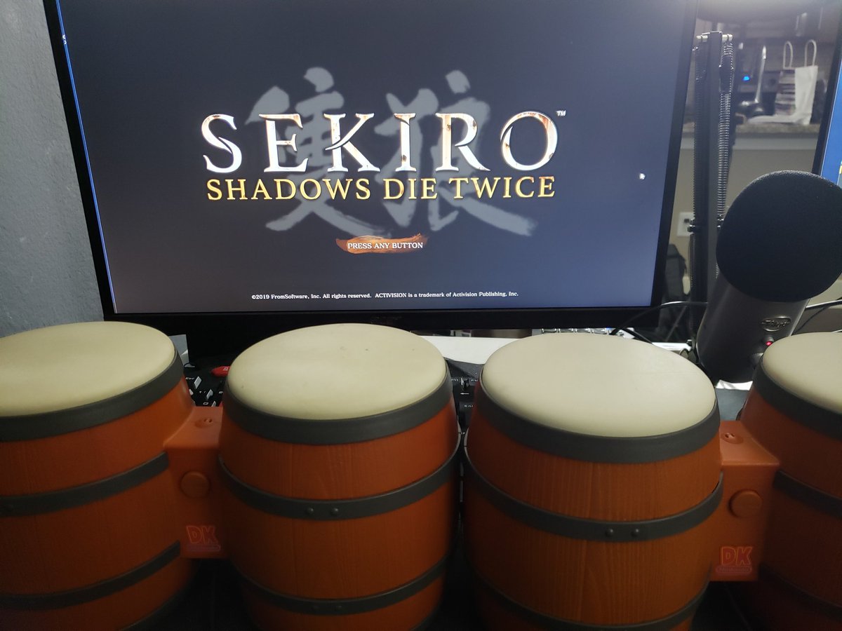 Jugador termina Sekiro: Shadows Die Twice con bongos de Donkey Kong