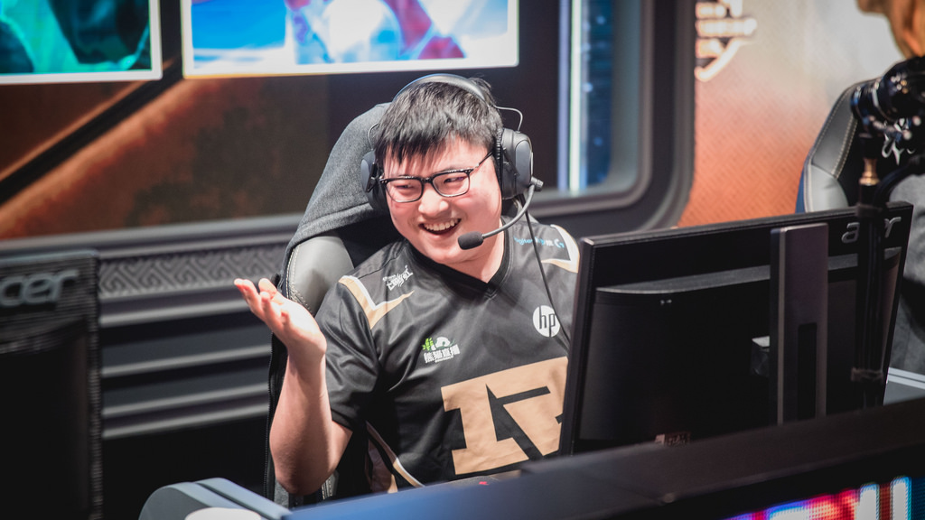 El jugador chino Uzi anuncia su retiro temporal del competitivo de League of Legends