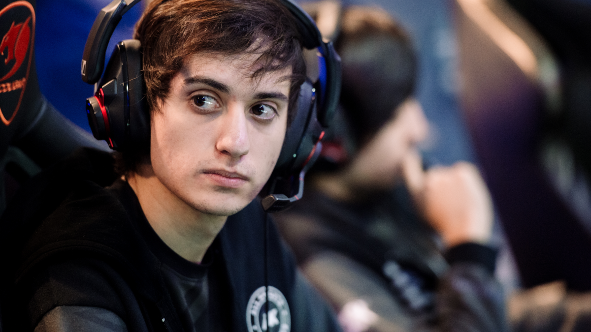 All Knights aplastó a Pixel Esports Club forzándolos a tirar surrender