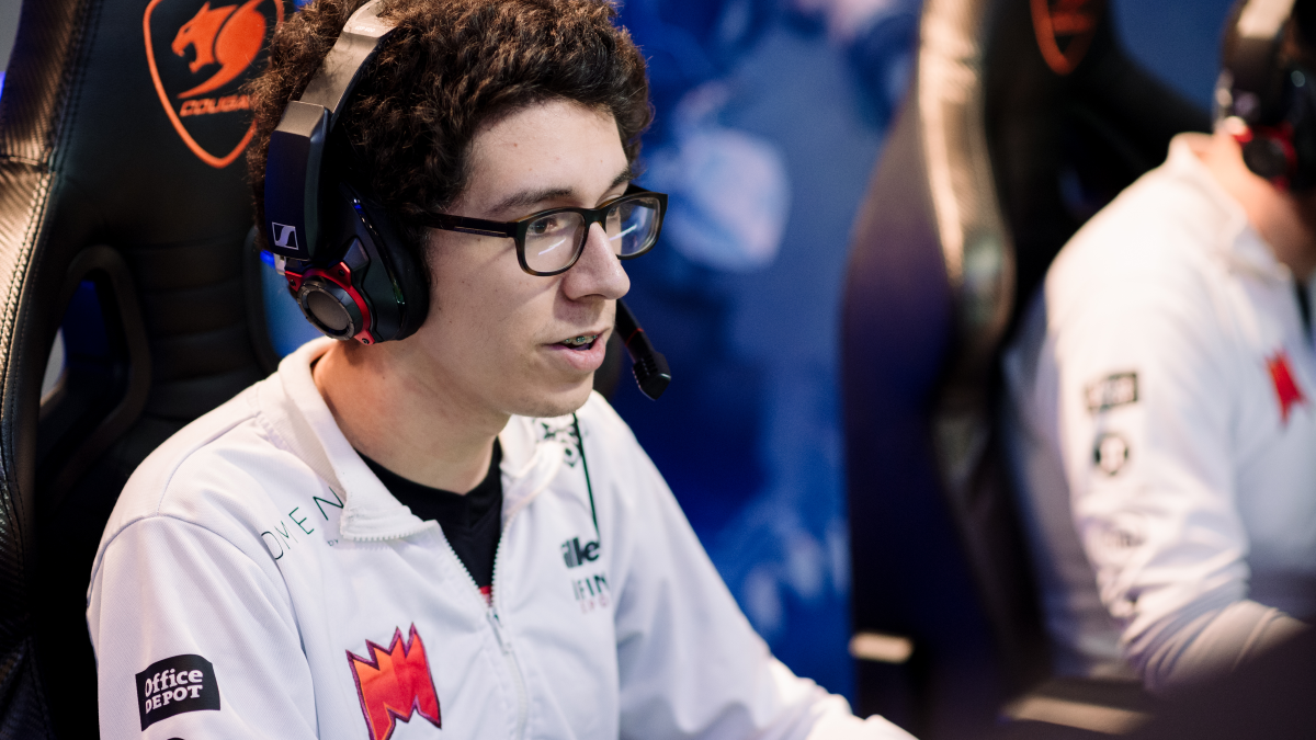 Infinity Esports se quedó con un triunfo ante R7 y aseguró su paso a playoffs