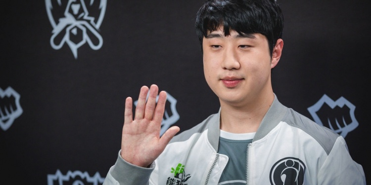 Day 2 at the 2018 World Championship Group Stage at the Busan Exhibition and Convention Center in Busan, South Korea, on 11 October 2018.