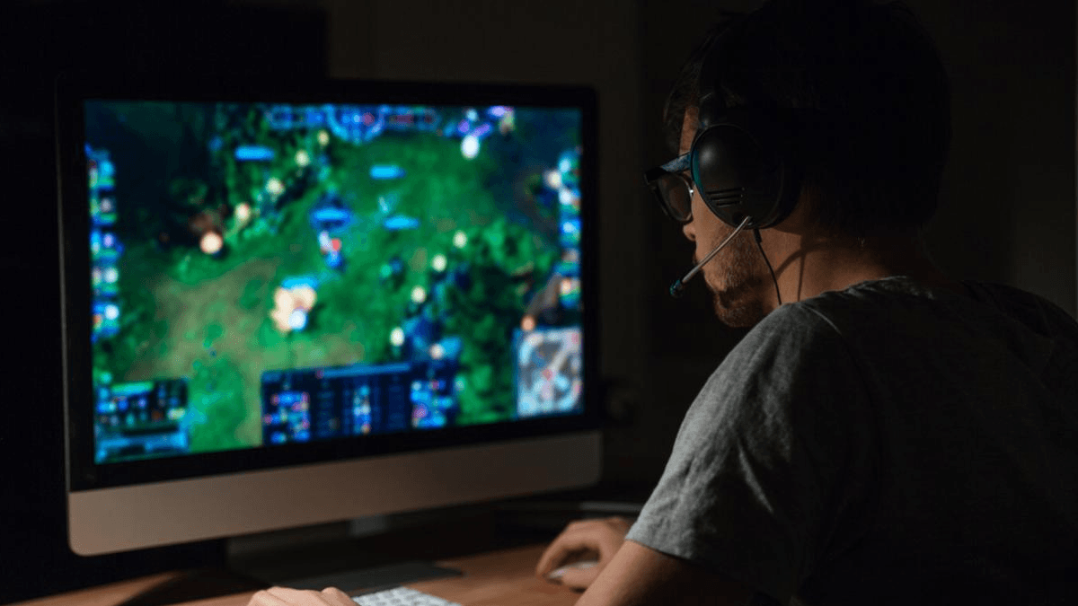 Joven fallece tras maratón de videojuegos