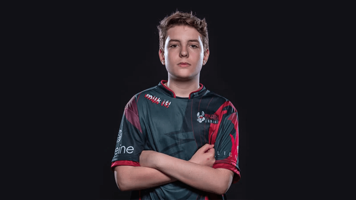 Jugador profesional de Fortnite sufre ban por jugar con streamer vetado