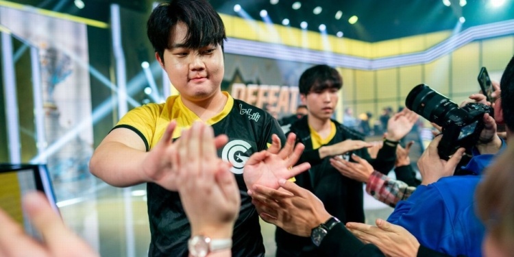 DIG Huni