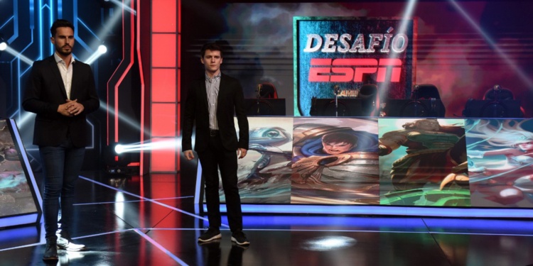 HyperX charla con uno de los caster de desafío ESPN