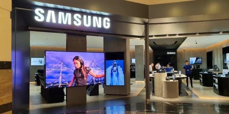 Samsung Argentina primero en instalar esta pantalla en el Unicenter