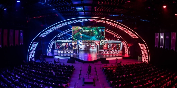 LPL suspende sus actividades