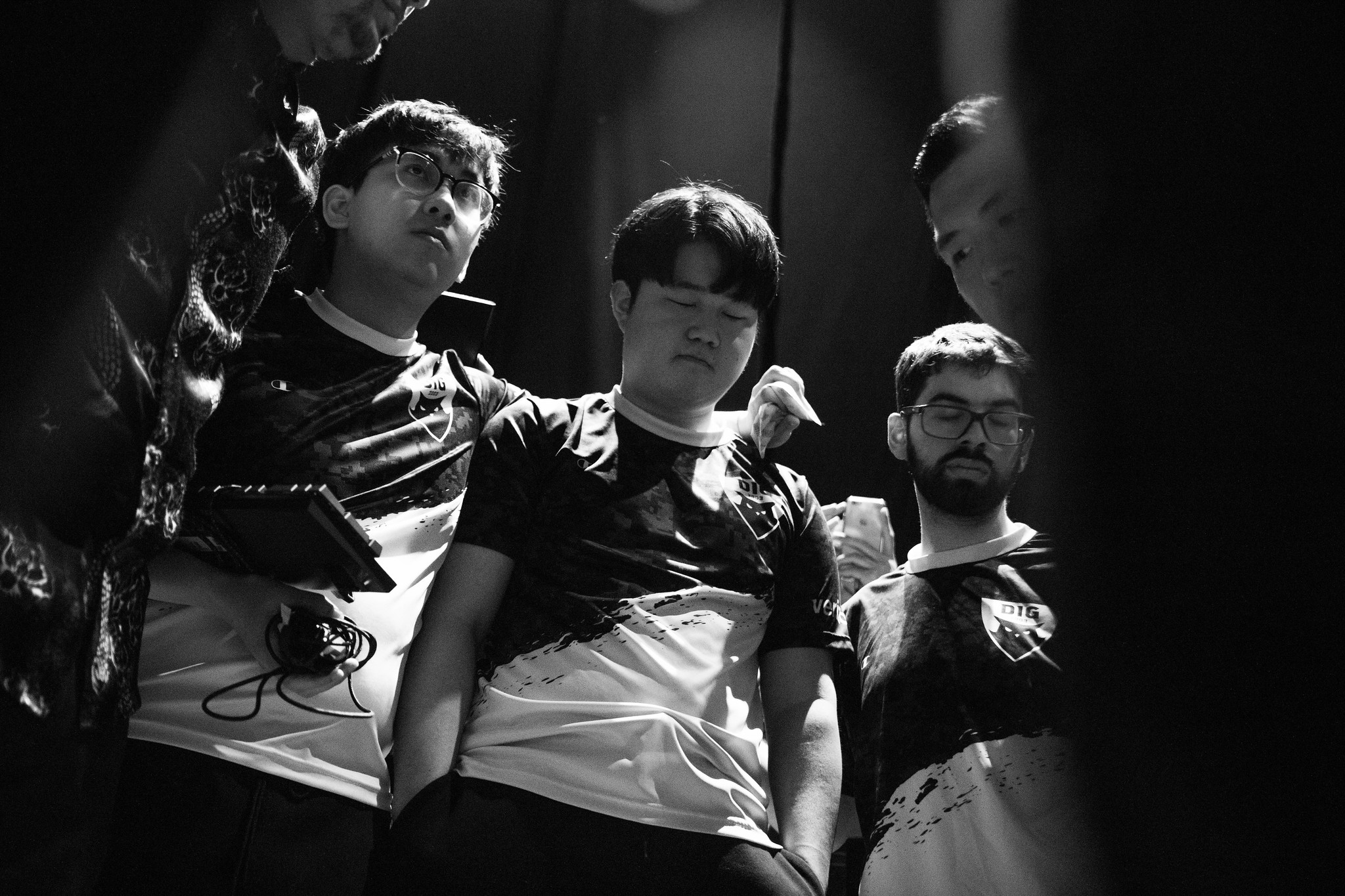 Huni junto a su equipo en el estudio de la LCS