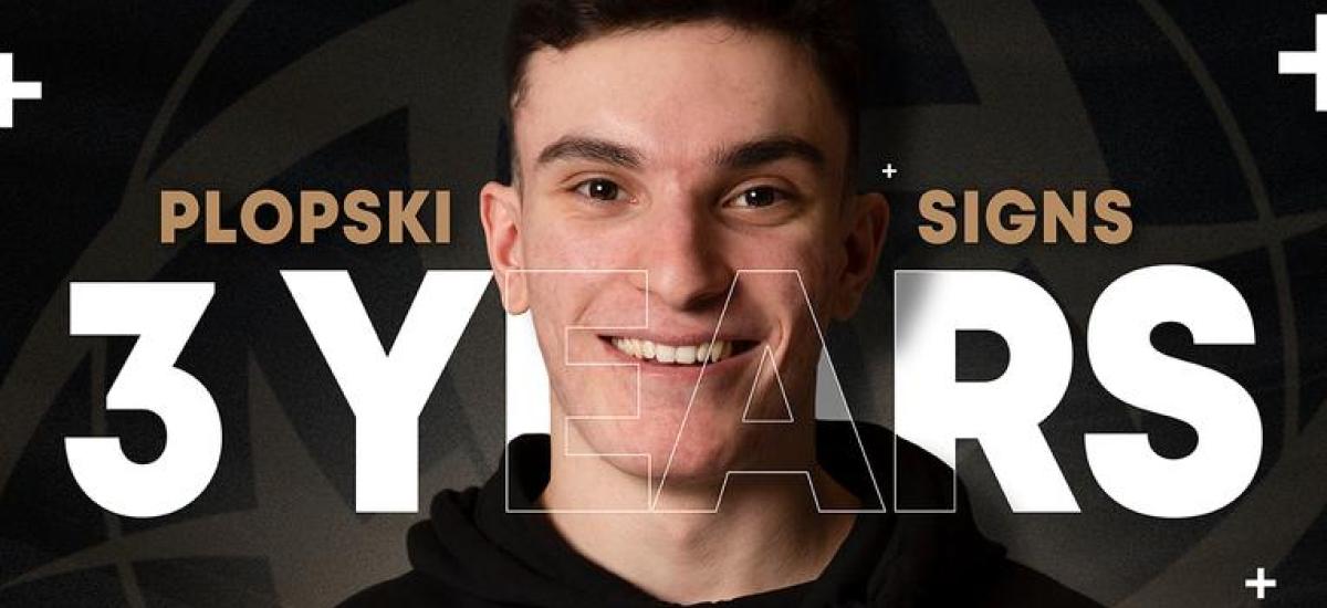 Plopski renueva su contrato con Ninjas in Pyjamas