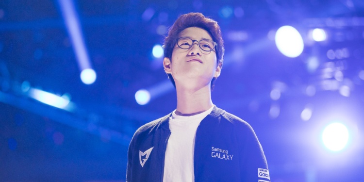 Crown vuelve a corea del sur