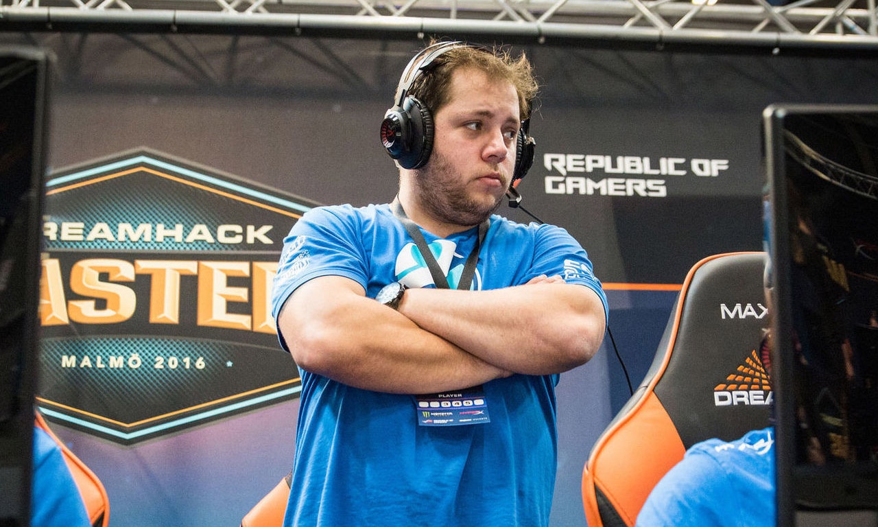 MiBR informa la salida de zews del equipo de CSGO