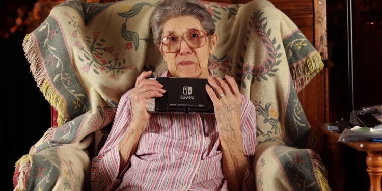 Abuela con más de 4.000 horas en Animal Crossing, recibió la edición especial de Nintendo Switch