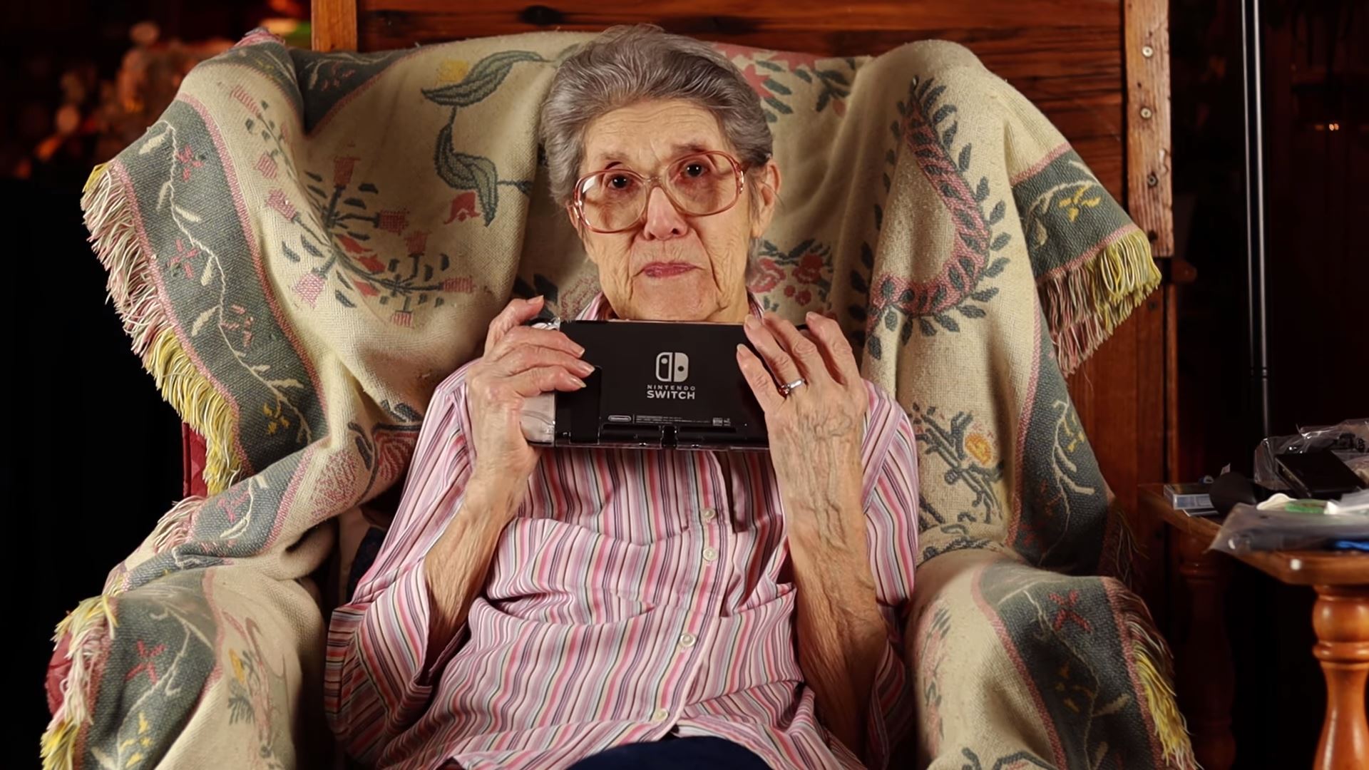 Abuela con más de 4.000 horas en Animal Crossing, recibió la edición especial de Nintendo Switch