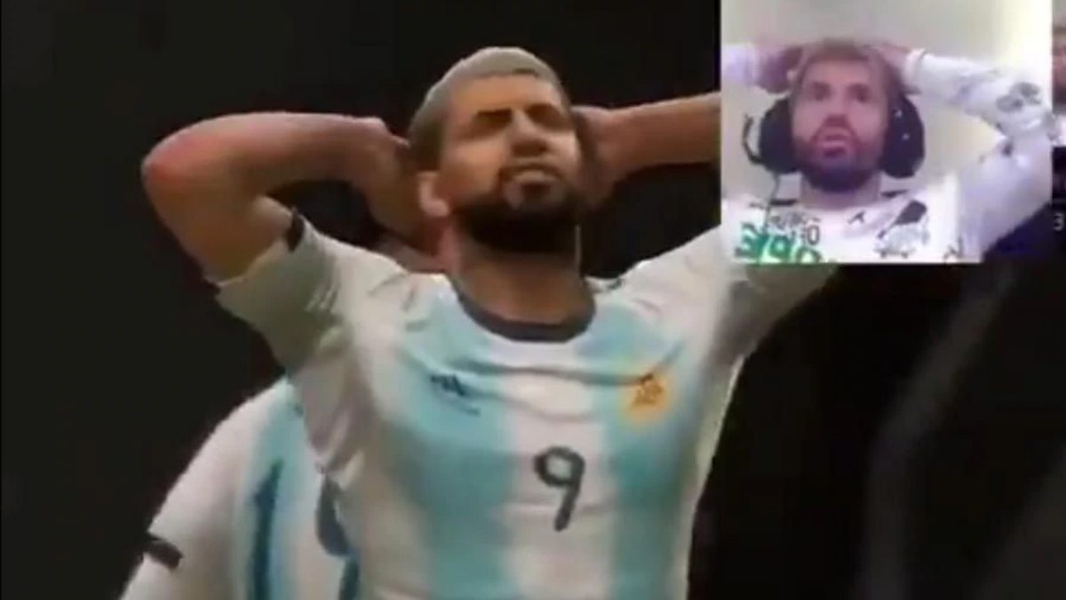 Kun Agüero saca carcajadas al pelear con si mismo en los partidos del FIFA
