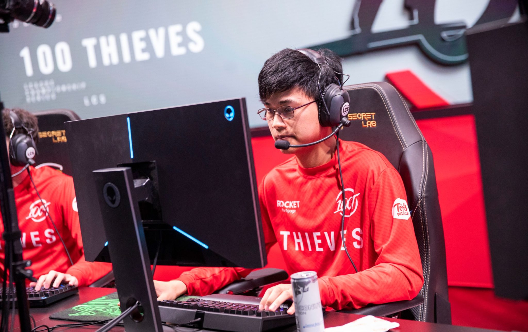 Dignitas anuncia las llegadas de Soligo y FakeGod