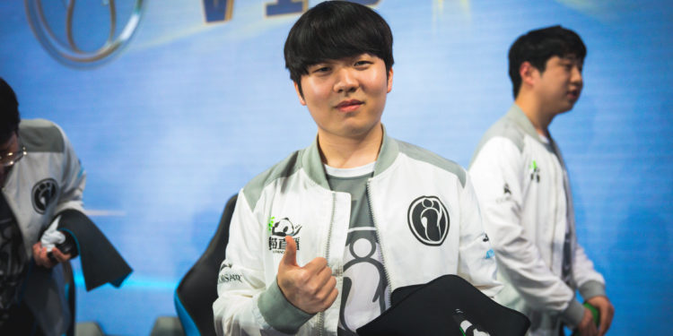Day 2 at the 2018 World Championship Group Stage at the Busan Exhibition and Convention Center in Busan, South Korea, on 11 October 2018.