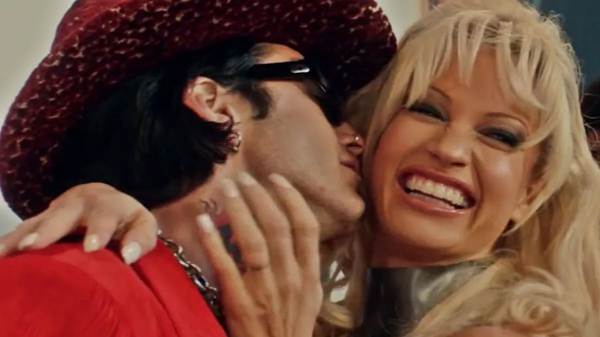 La miniserie sobre el video viral sexual de Pamela Anderson y Tommy Lee estrena tráiler y póster