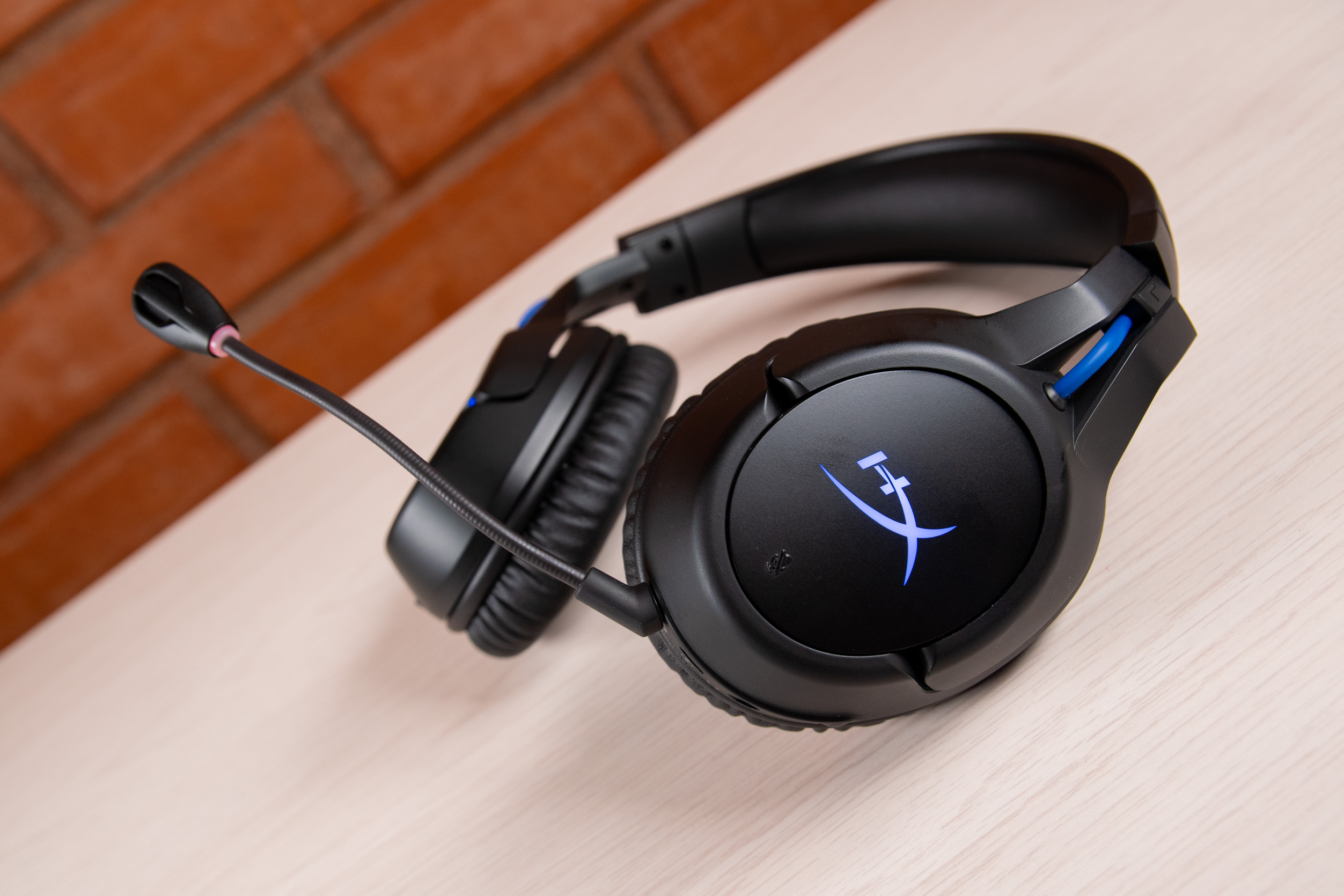 Audífonos HyperX Cloud Flight Wireless – Review en Español