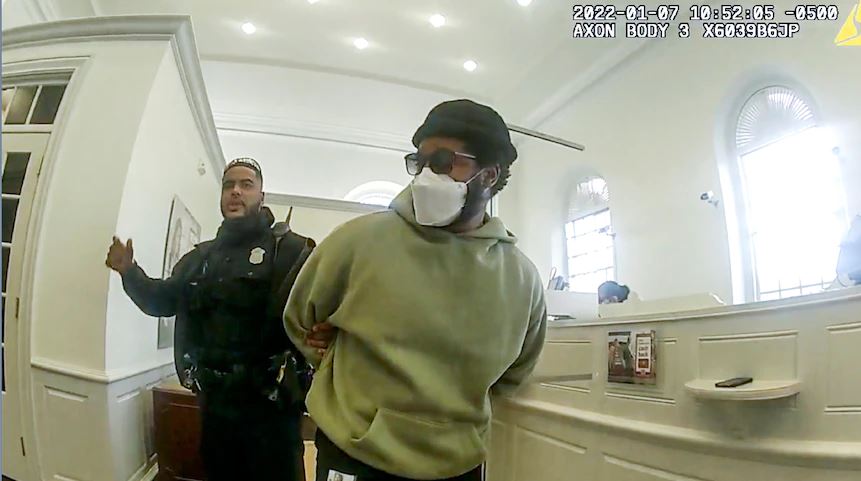 El director de Black Panther fue detenido al ser confundido por un asaltante de bancos