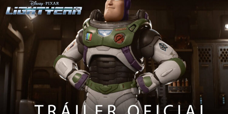 Chris Evans sale al frente a las críticas homófobas en torno a Lightyear