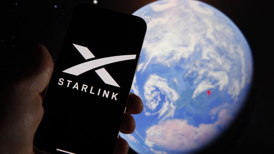 Telefónica y Starlink se unen para revolucionar la conectividad empresarial en Chile